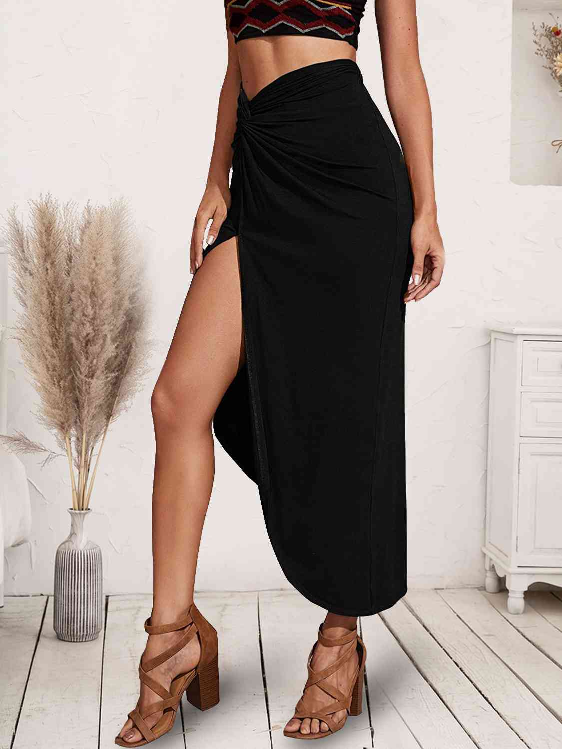 Twist Out Detail Split Skirt
